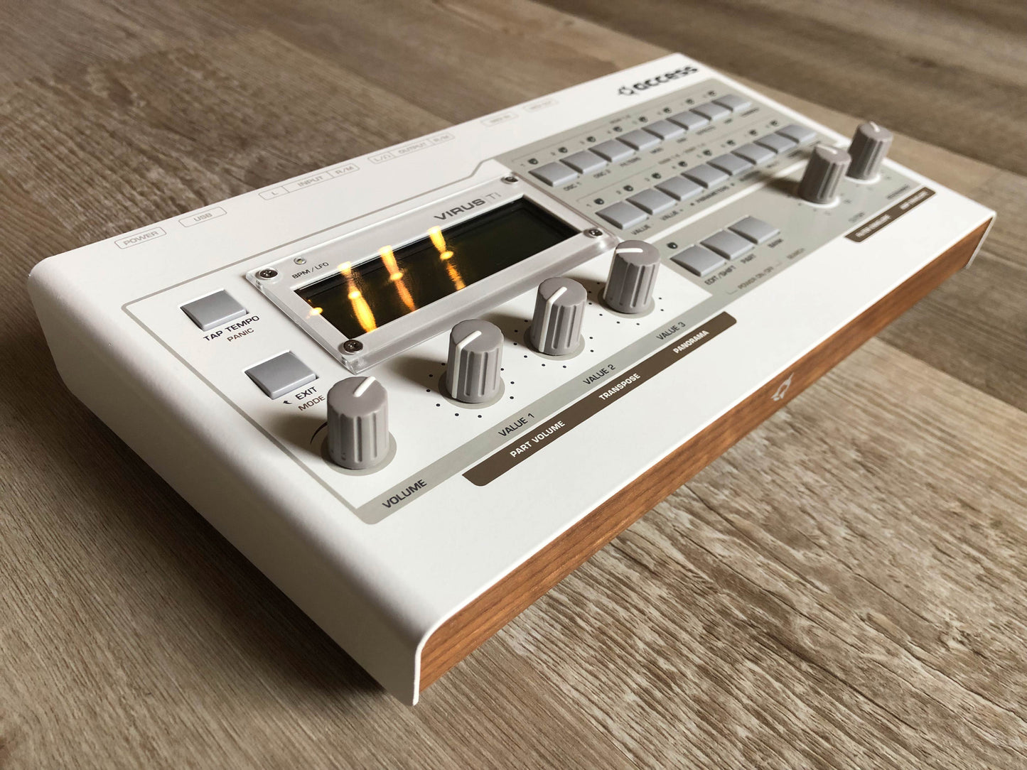 Access Virus TI Snow Minty w/ New PSU + New HQ USB Cable