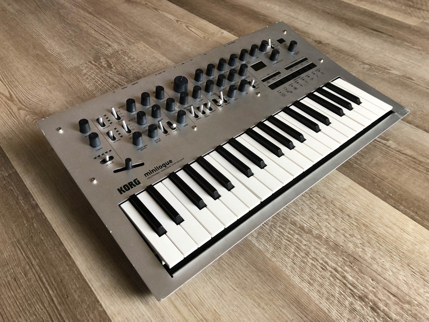 Budget Korg Minilogue Analog Synthesizer w/ Power Supply