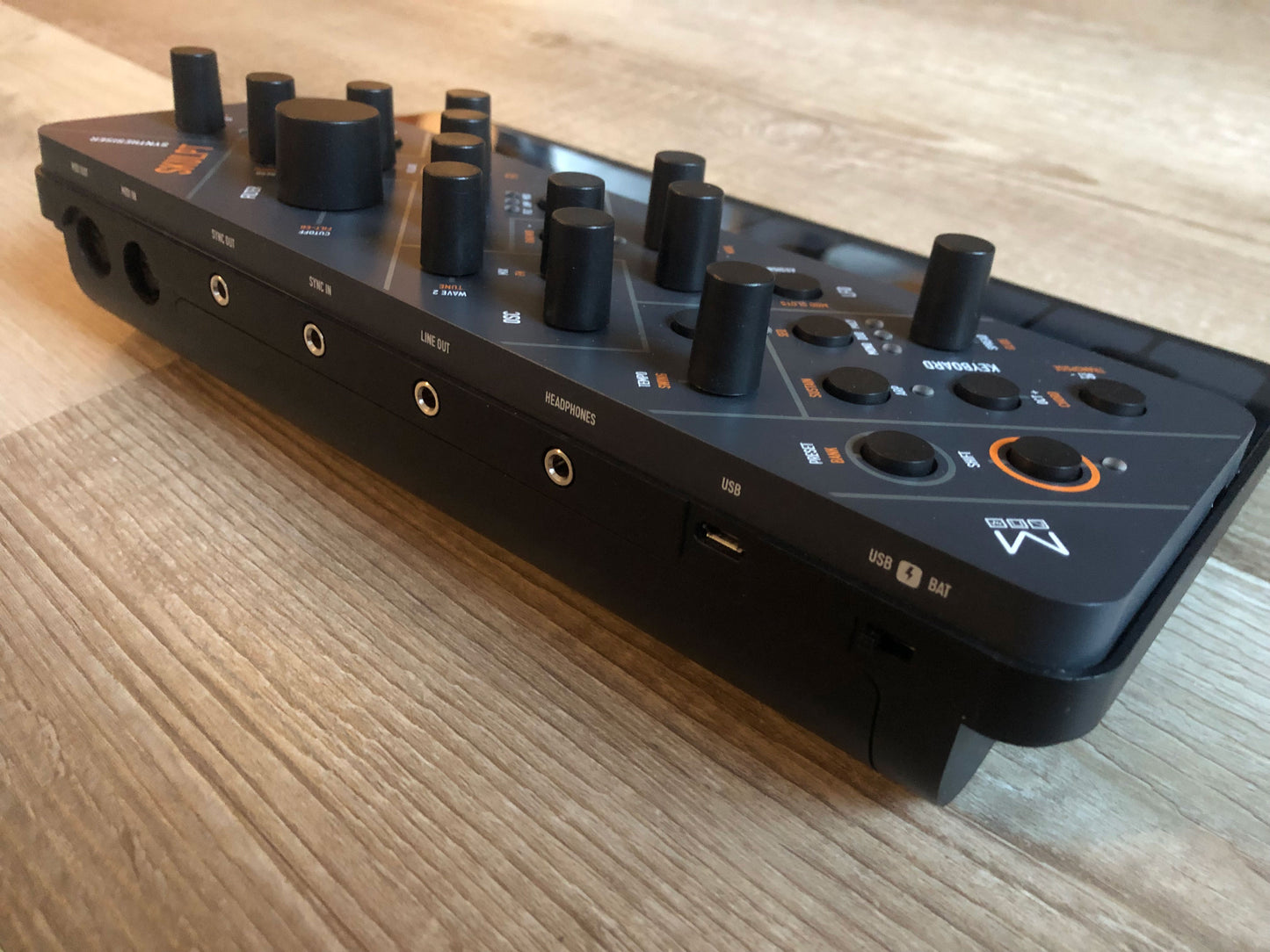 Modal Skulpt 4-Voice Analog Modeling Synth w/ OG Box (Minty)