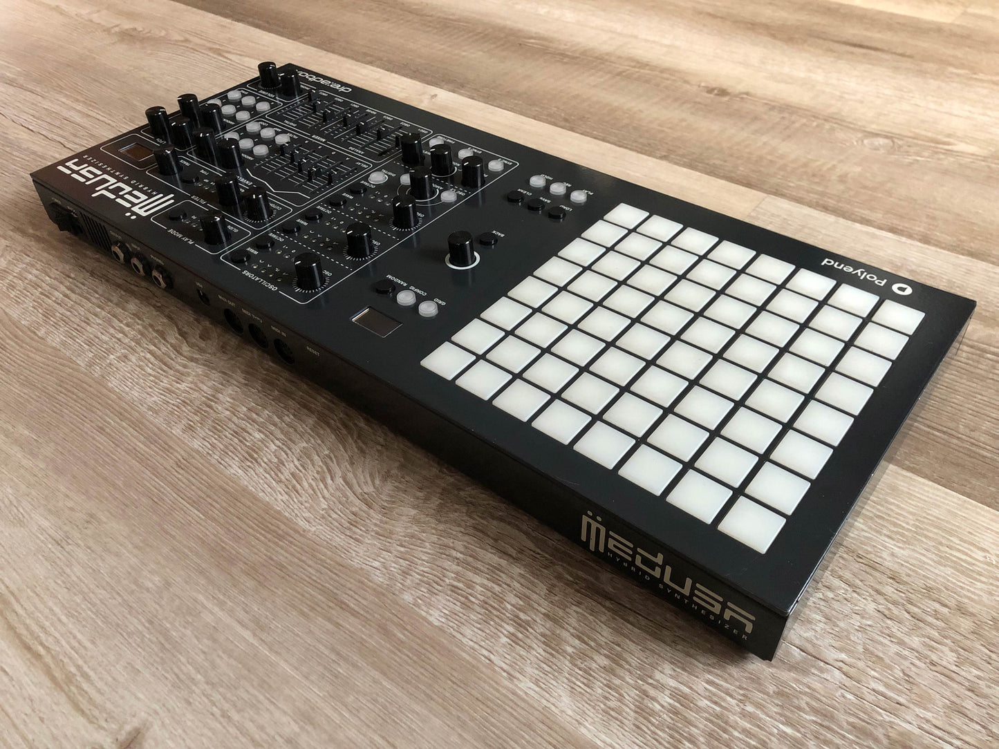 Polyend Dreadbox Medusa Hybrid Synthesizer w/ PSU + Quick Start Guide