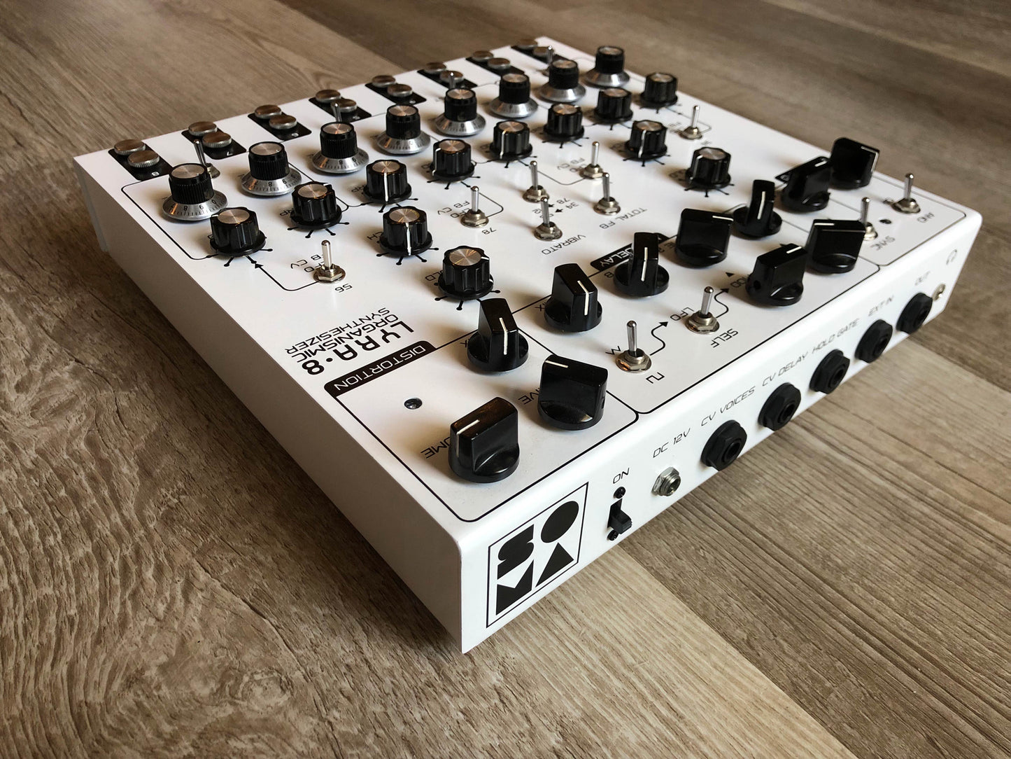 SOMA Laboratory Lyra-8 Organismic Synthesizer (White) w/ Original Box