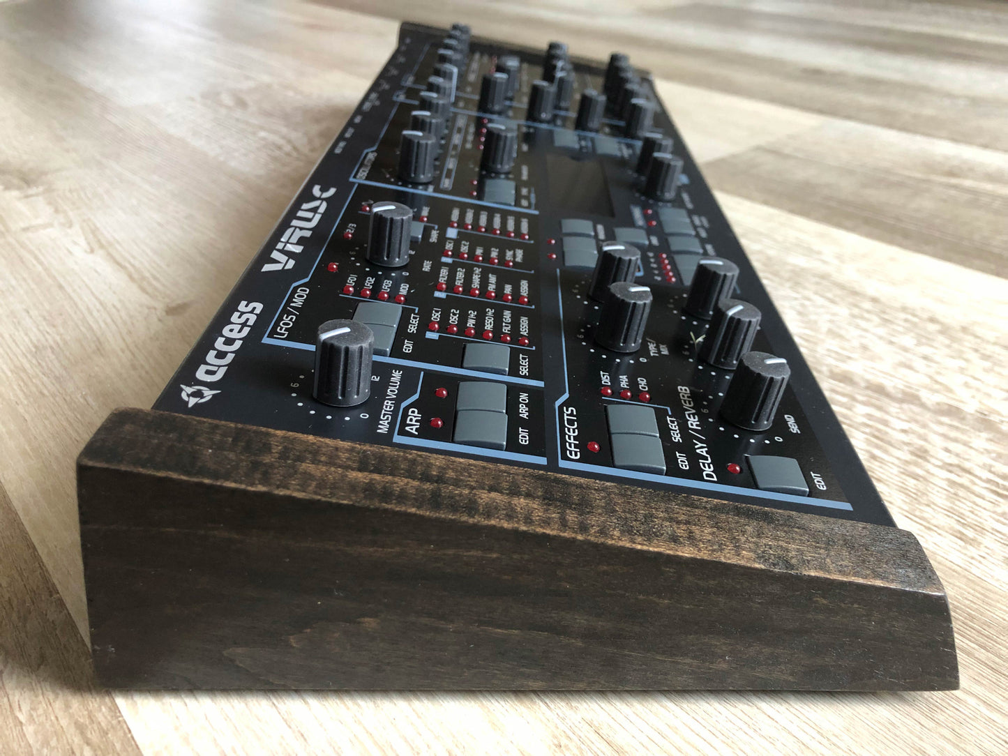 Access Virus C Desktop, New Power Filter Cap + Battery, Low-Hours All-ALPS Panel Board, Custom Wood Sides + LUX PMVA LED