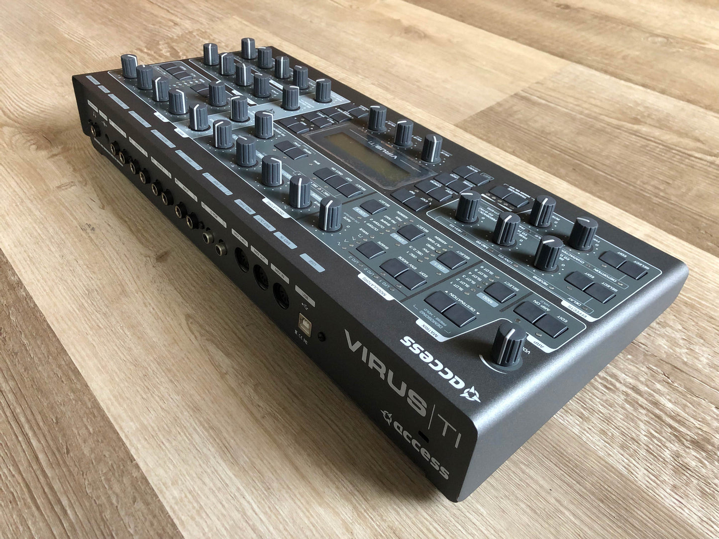 Access Virus TI2 Desktop in Mint Condition w/ OG PSU, OG USB Cable + New HQ USB Cable