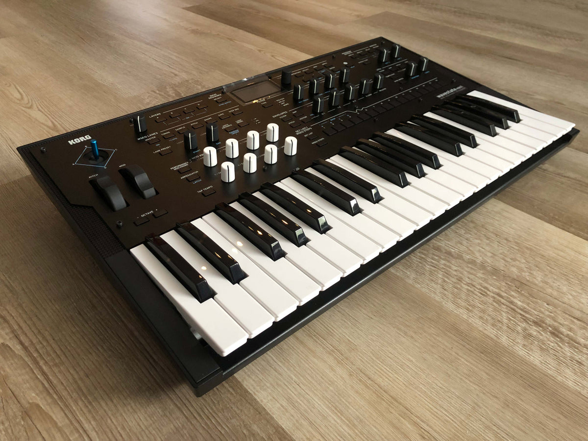 Korg Wavestate MKII Keyboard Synthesizer, Minty w/ Plastic still on LCD + OG PSU