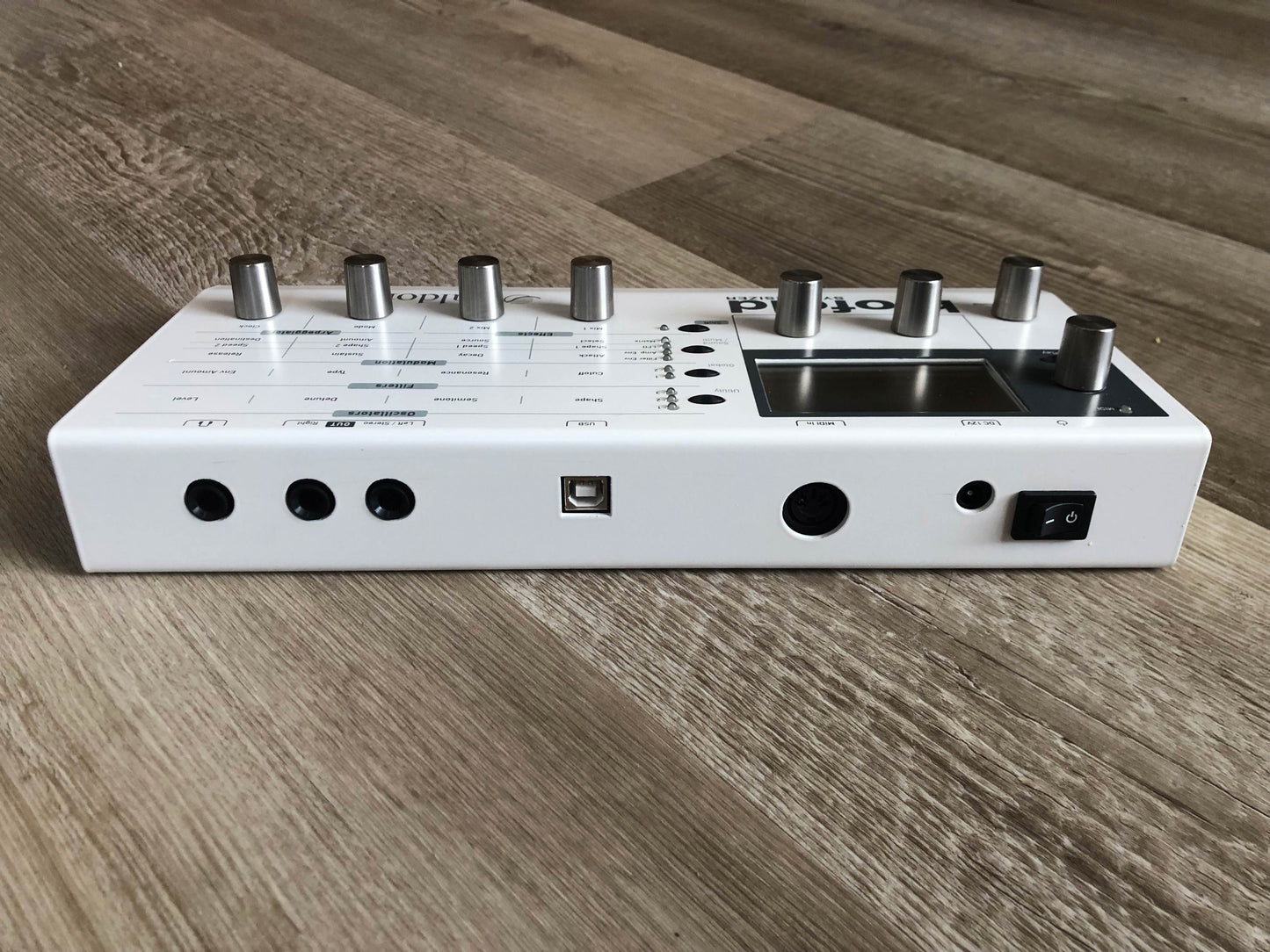 Waldorf Blofeld Desktop Wavetable & Analog Modeling Synthesizer (White)