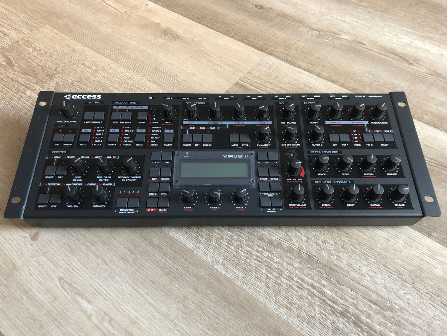 Access Virus TI Rack, All New Tacts, Battery + PSU, OS 5.1.7