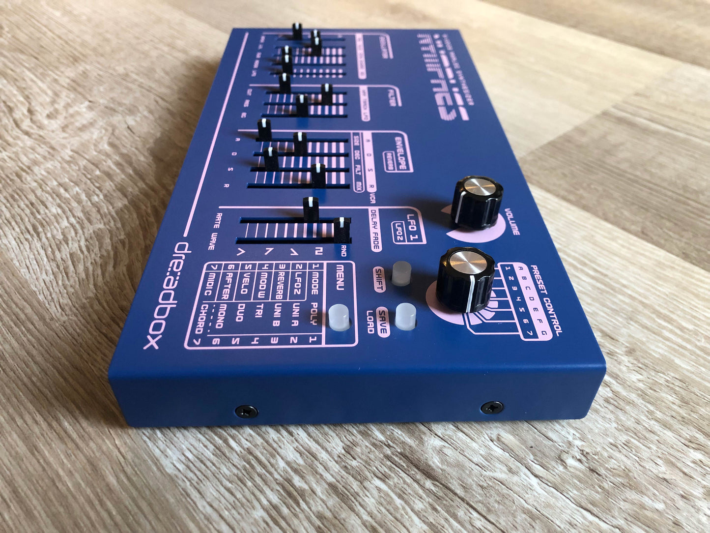Dreadbox Nymphes 6-Voice Analog Synthesizer Near-Mint w/ Box, MIDI Adapter + USB Cable