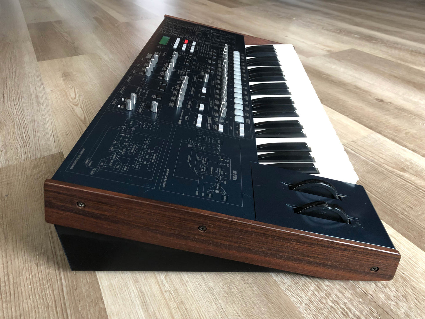 Korg MS2000 Analog Modeling Synthesizer w/ OEM Power Supply
