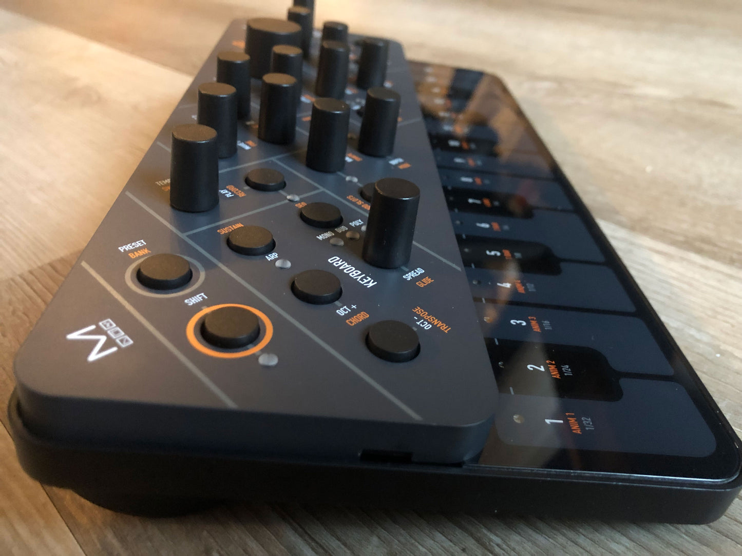 Modal Skulpt 4-Voice Analog Modeling Synth w/ OG Box (Minty)