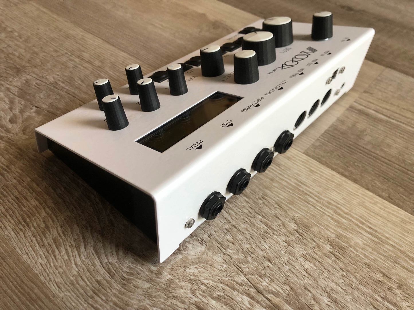Modor NF-1M Polyphonic Desktop Synth w/ OG Box + USB Cable