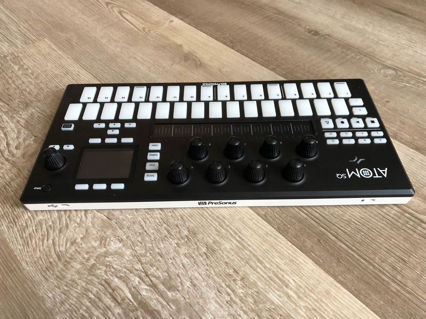 PreSonus ATOM SQ Hybrid MIDI Keyboard / Pad Controller w/ OG USB Cable