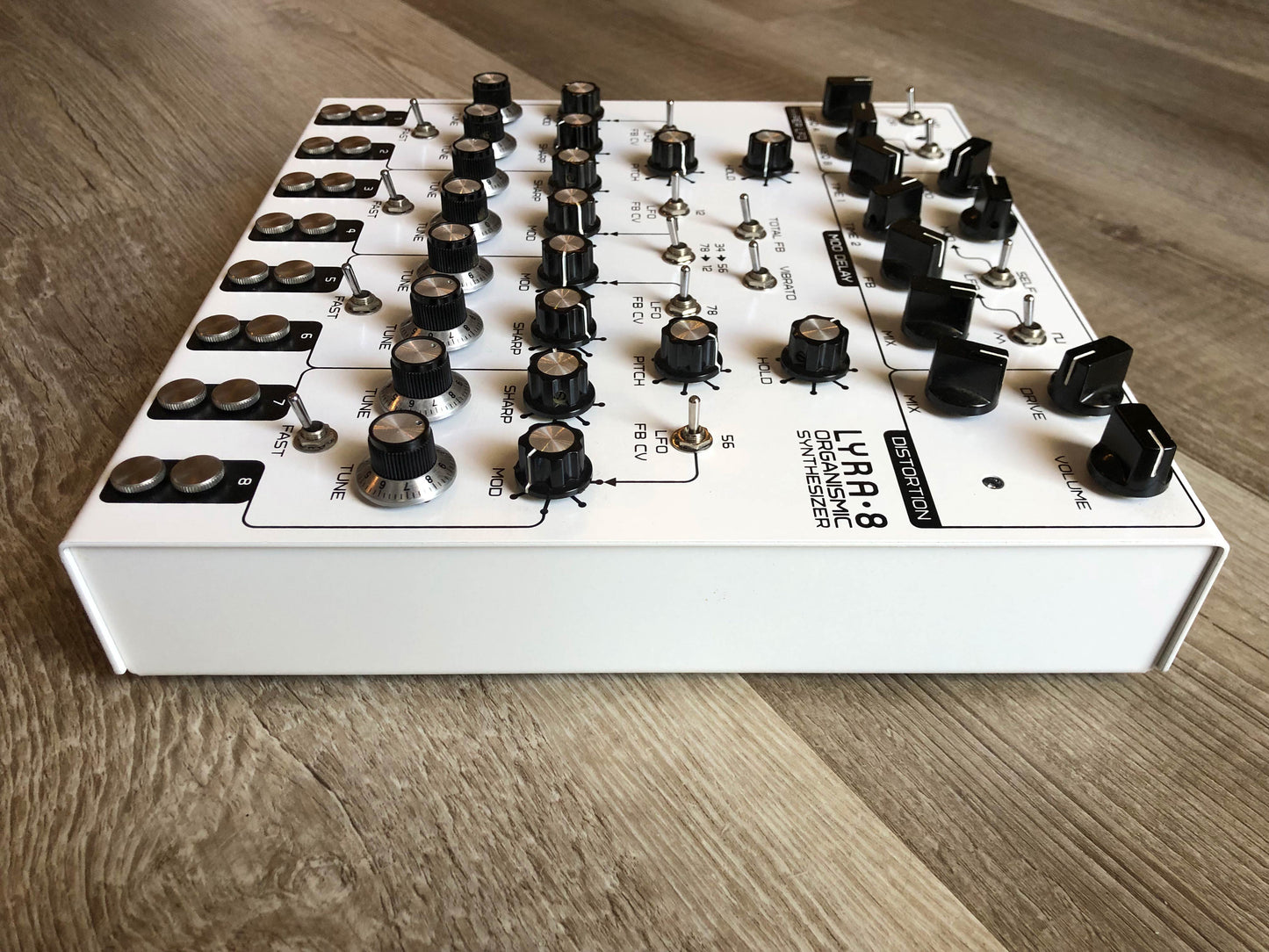 SOMA Laboratory Lyra-8 Organismic Synthesizer (White) w/ Original Box