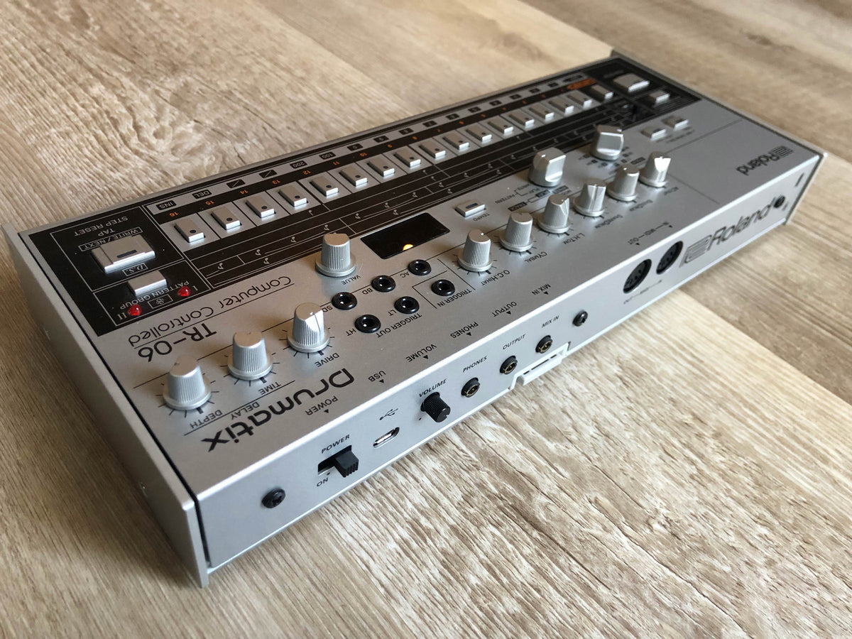 Roland TR-06 Boutique Series Drumatix Rhythm Machine w/ OG Box