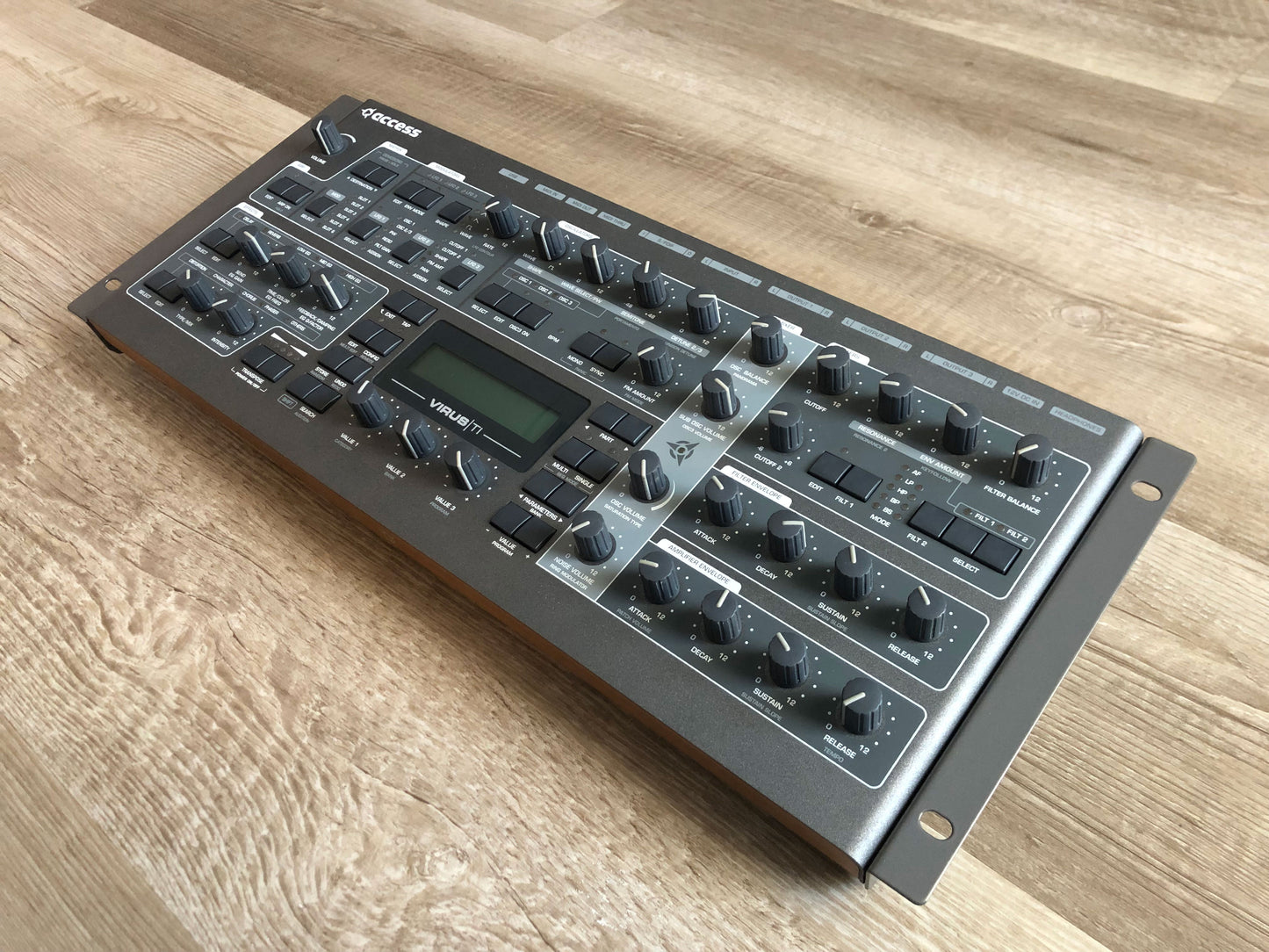 Access Virus TI2 Rack, New Battery, Rack Mount Kit + PSU, OS 5.1.7