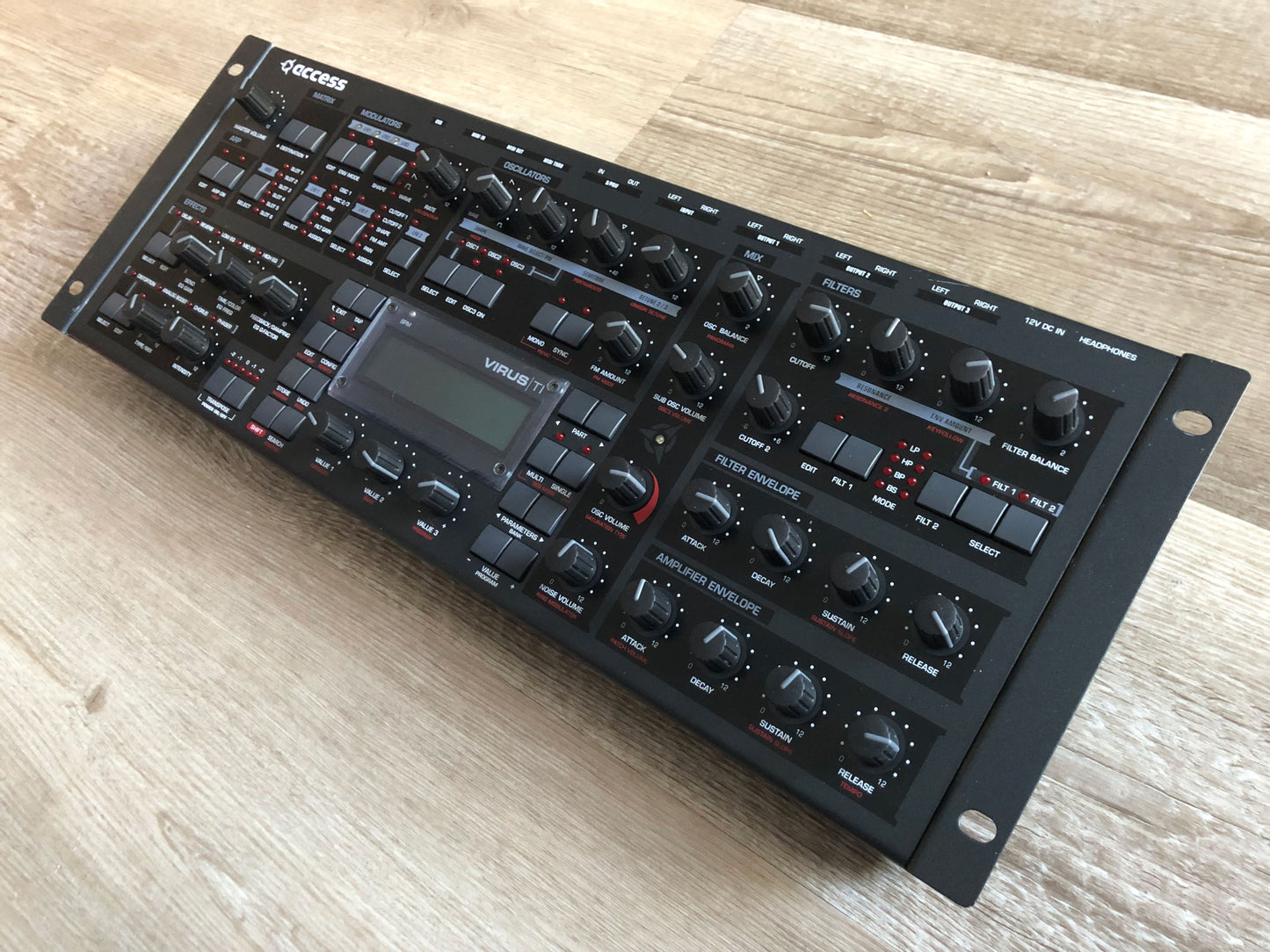 Access Virus TI Rack, All New Tacts, Battery + PSU, OS 5.1.7