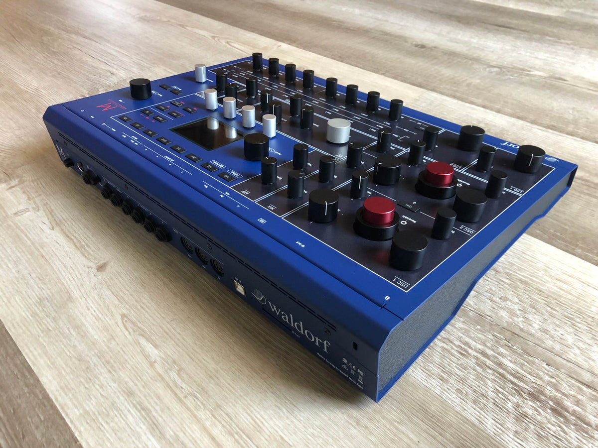 Waldorf M 8-Voice Wavetable Desktop Synthesizer w/ OG Box + PSU