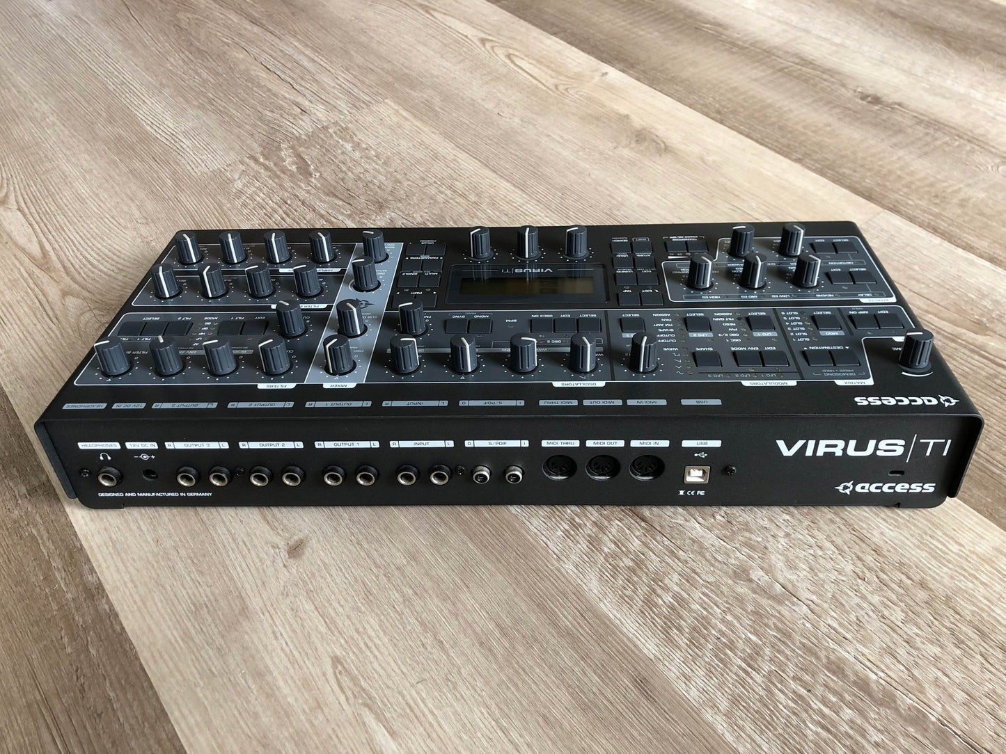 Access Virus TI2 Desktop w/ New Display, All New Tacts, Battery & HQ USB Cable + OG PSU
