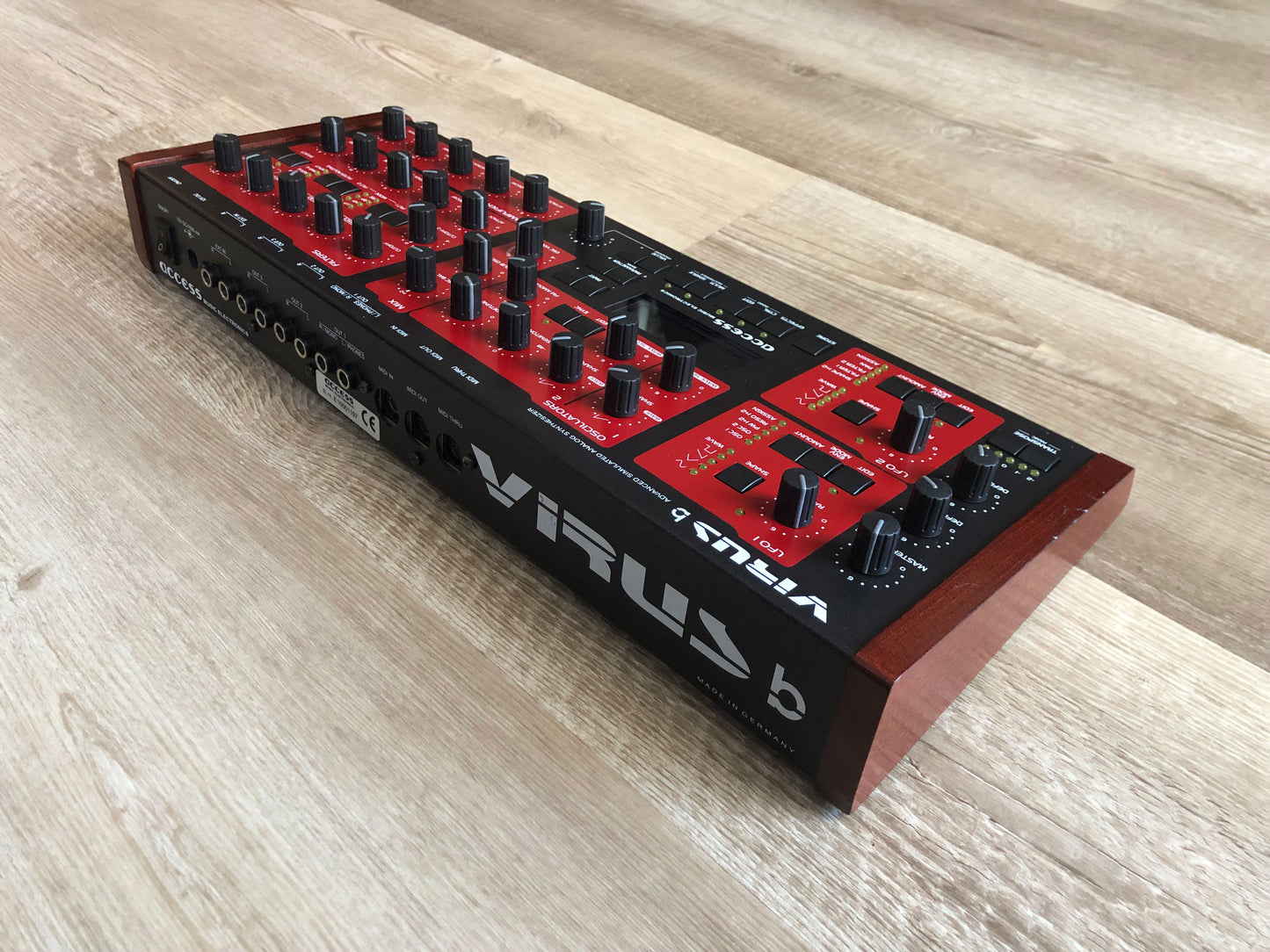 Access Virus B Desktop, All New Tacts, Power Filter Cap, Battery + PSU, OS 4.9