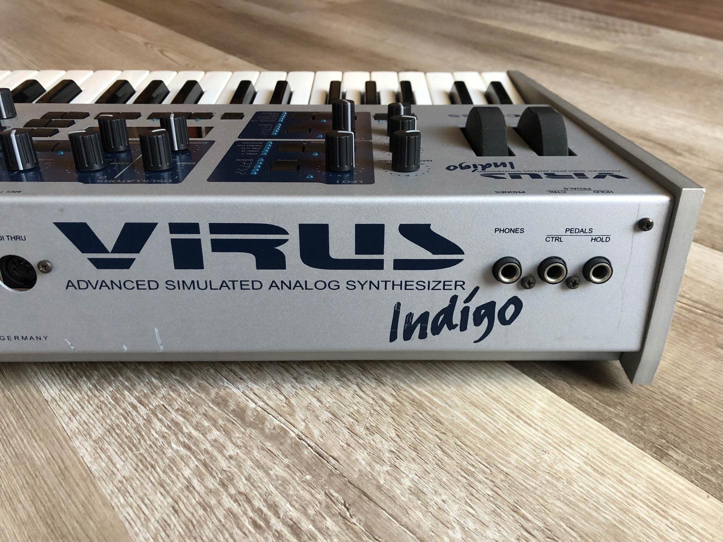 Access Virus Indigo V1 (Super Clean) w/ All New Tacts, New Display, Power Filter Cap + Battery, OS 4.9