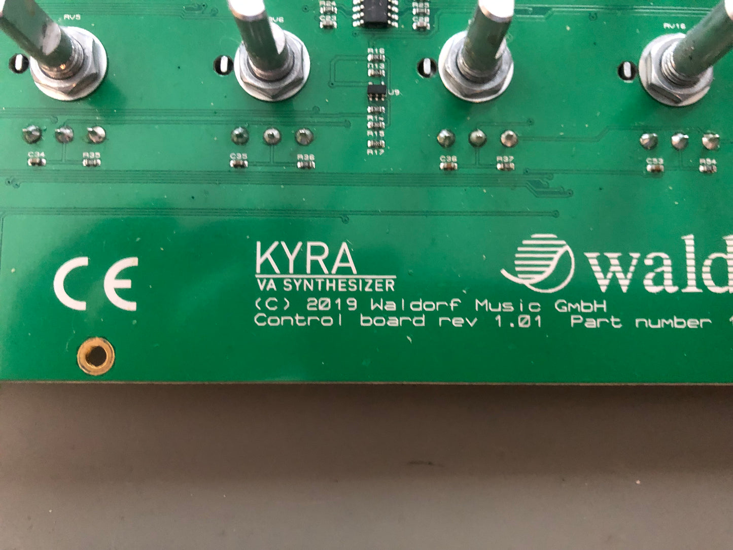 Waldorf Kyra Virtual Analog Desktop Synthesizer w/ Rack Ears + OG PSU