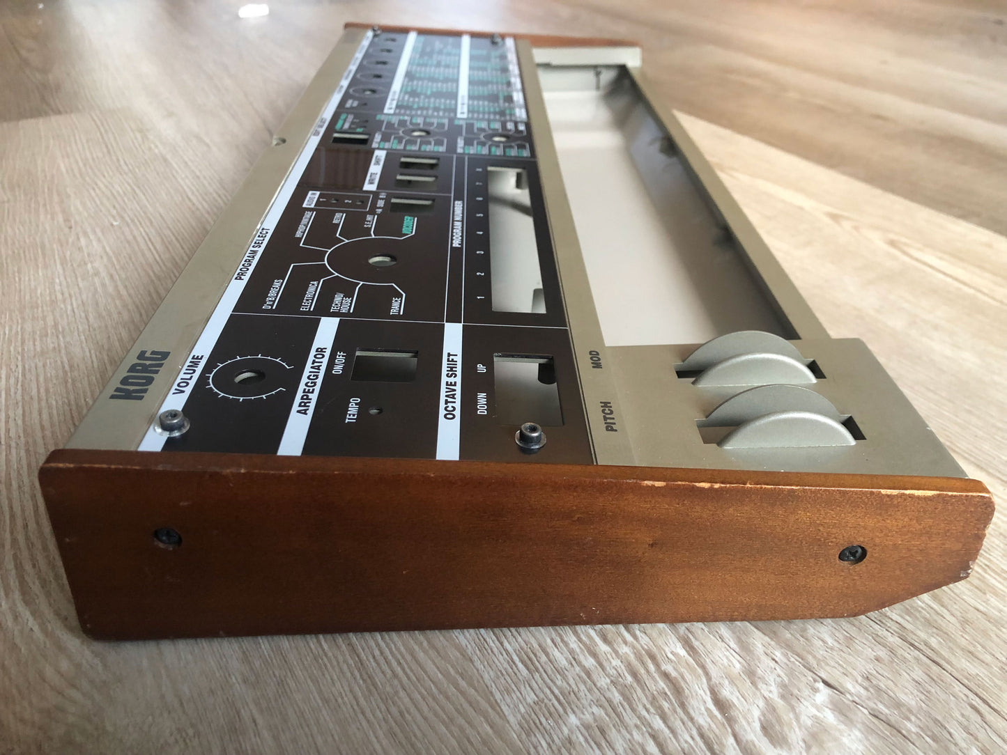 MicroKorg Chassis w/ Faceplate & Wood Sides in Good Condition