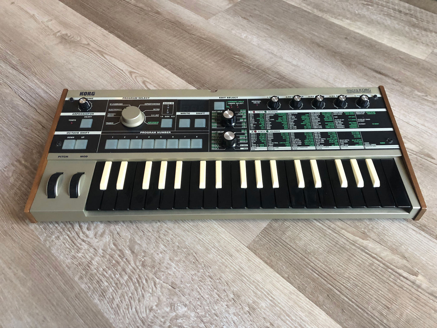 Limited Edition MicroKorg w/ OEM Mic, Aftermarket PSU, Excellent Condition