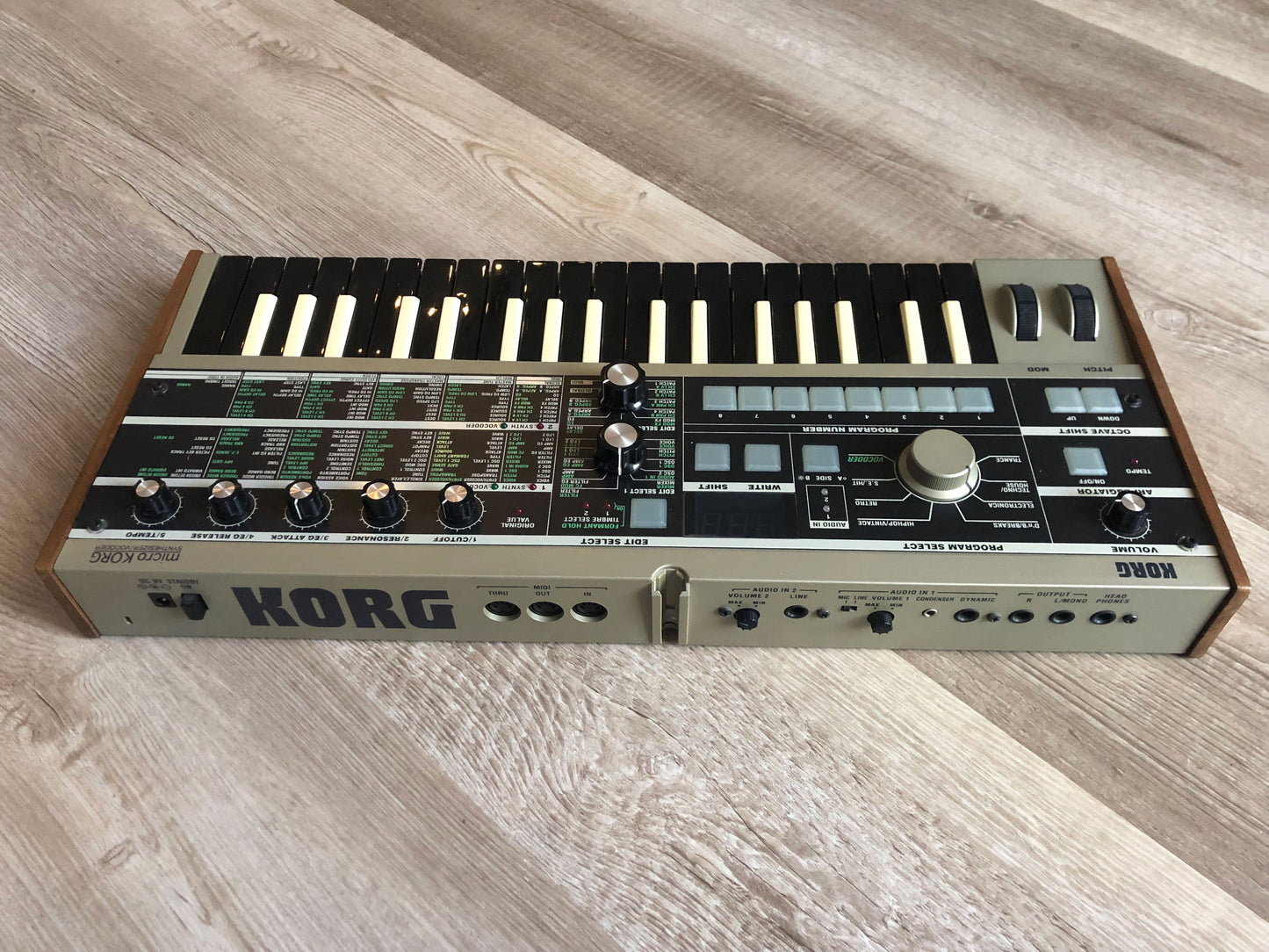 Limited Edition MicroKorg w/ OEM Mic, Aftermarket PSU, Excellent Condition