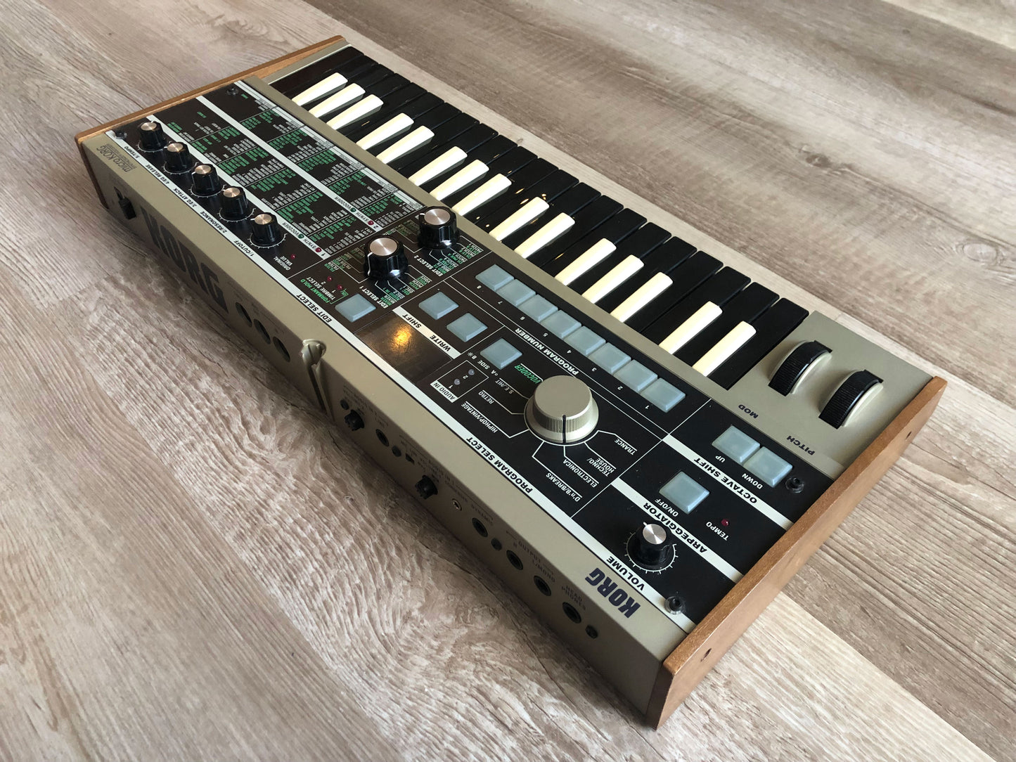 Limited Edition MicroKorg w/ OEM Mic, Aftermarket PSU, Excellent Condition