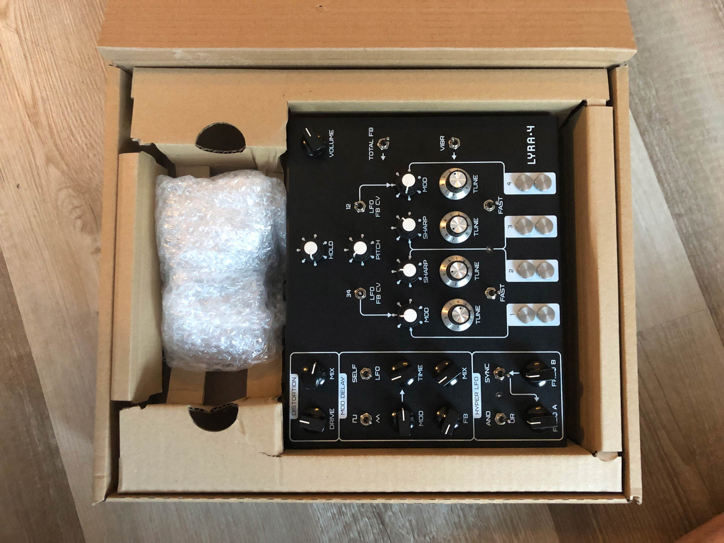 SOMA Laboratory Lyra-4 Organismic Synthesizer (Black) w/ Original Box