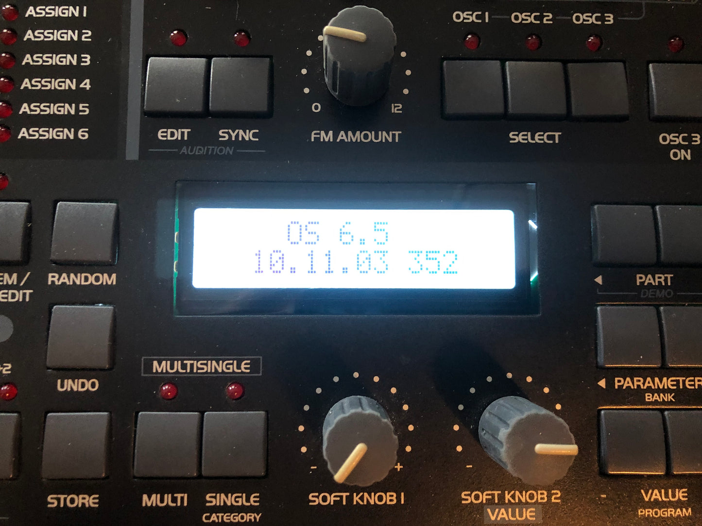 Access Virus C / B  Drop-In LCD Display Replacement (Black on White)