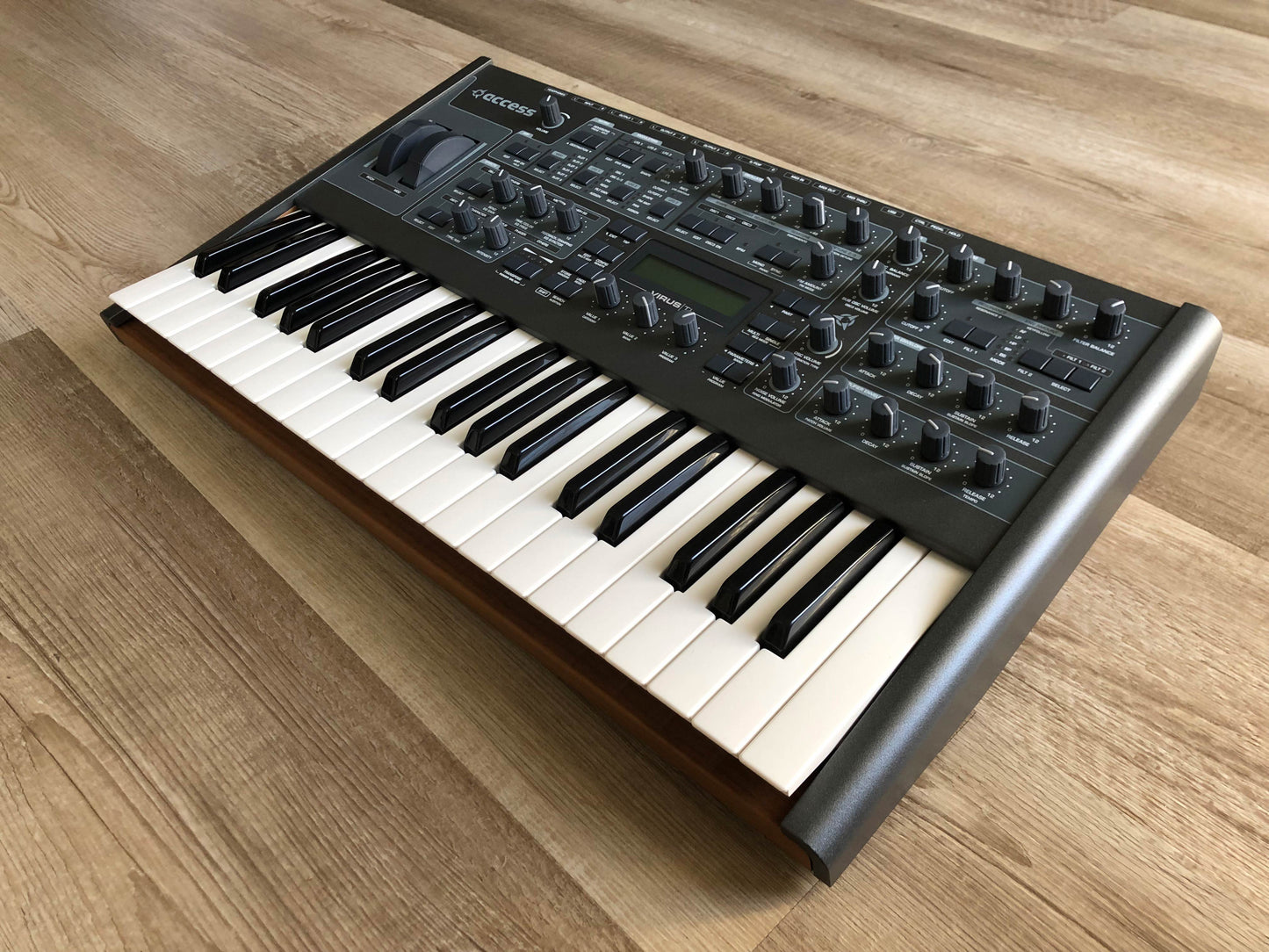 Access Virus TI2 Darkstar in Excellent Condition w/ OG USB Cable and Power Cable