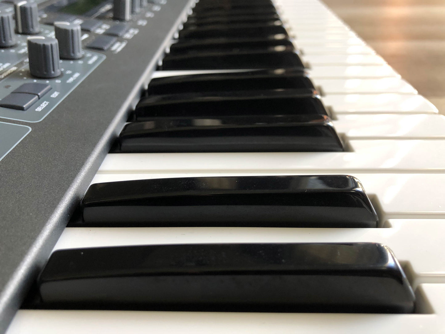 Access Virus TI2 Darkstar in Excellent Condition w/ OG USB Cable and Power Cable