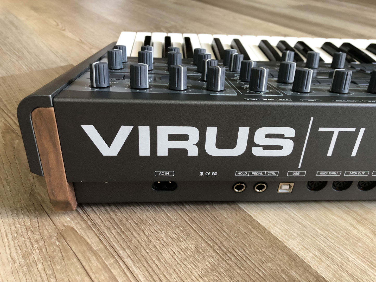 Access Virus TI2 Darkstar in Excellent Condition w/ OG USB Cable and Power Cable