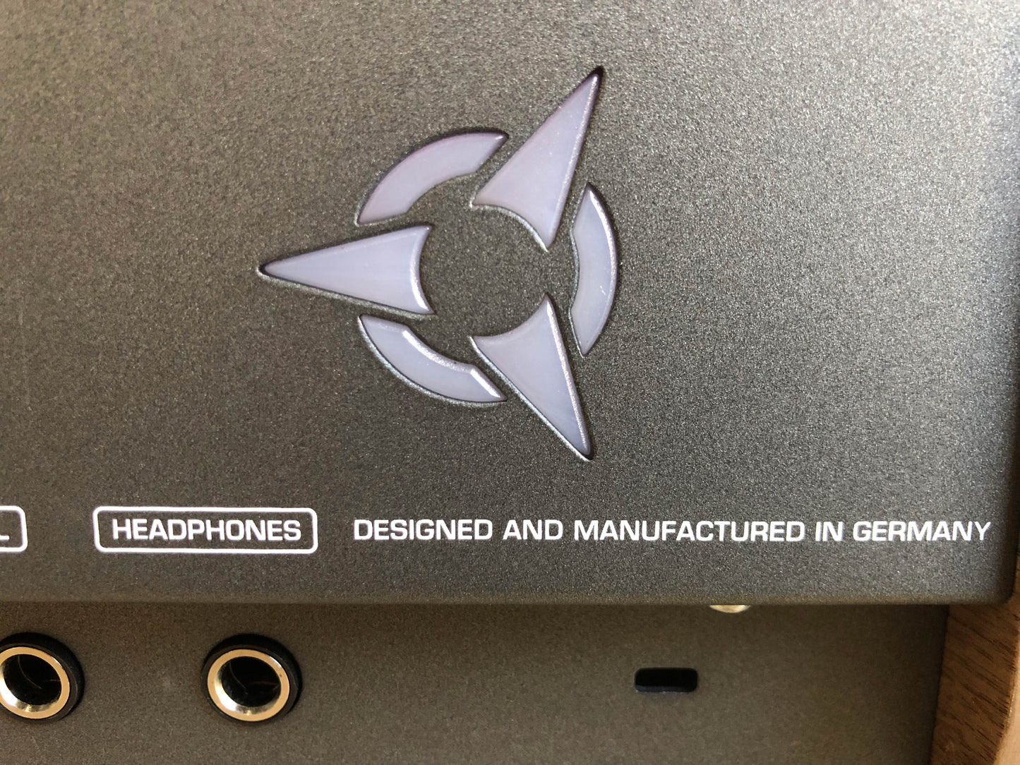 Access Virus TI2 Darkstar in Excellent Condition w/ OG USB Cable and Power Cable