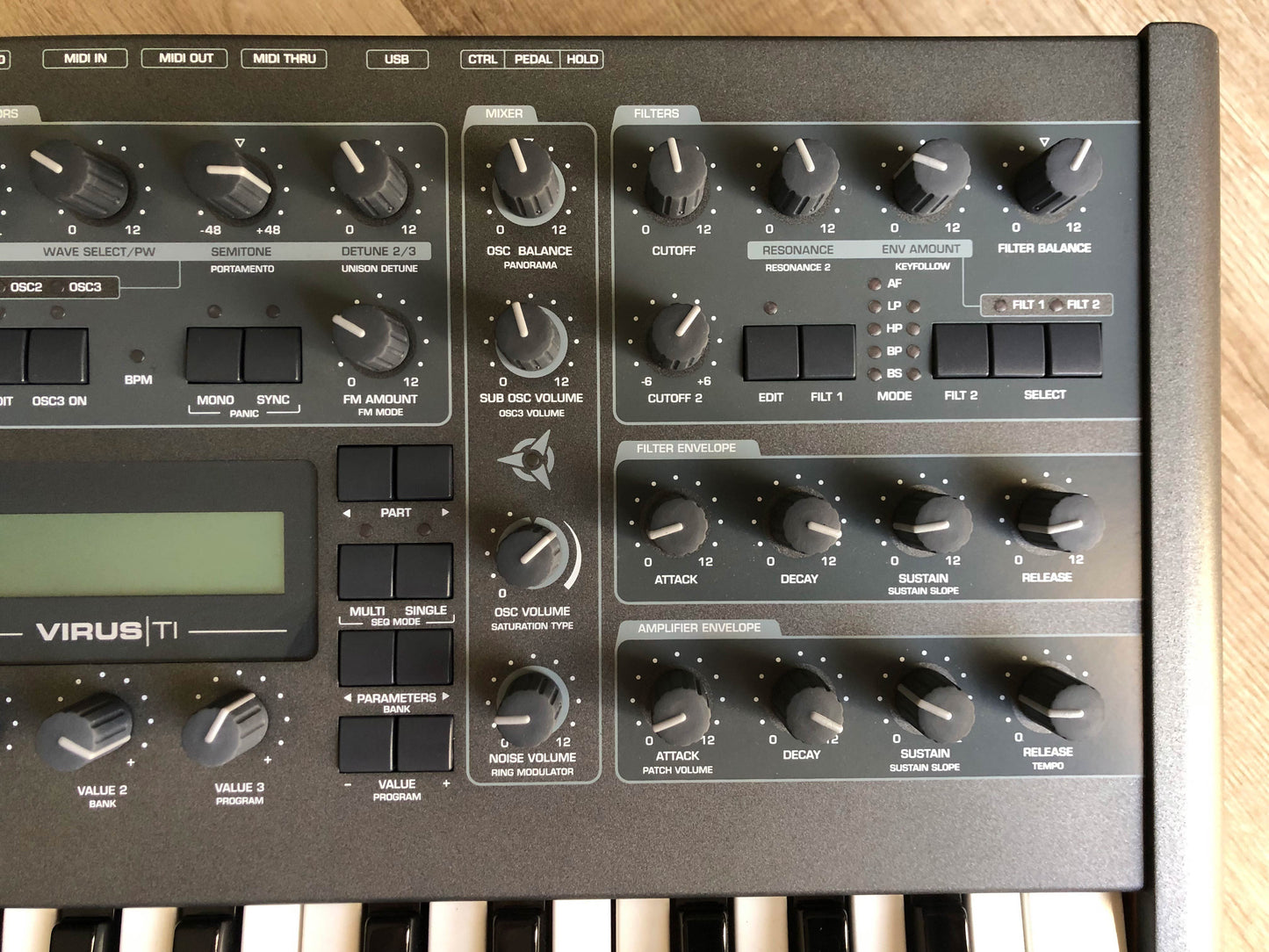 Access Virus TI2 Darkstar in Excellent Condition w/ OG USB Cable and Power Cable