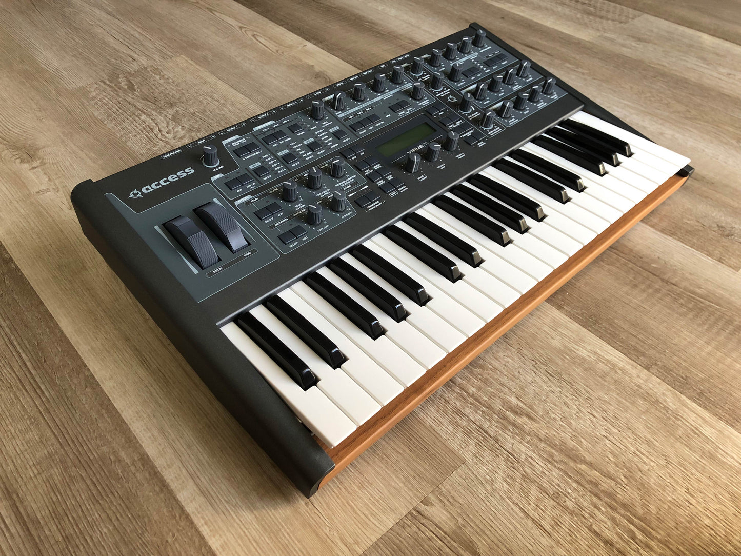 Access Virus TI2 Darkstar in Excellent Condition w/ OG USB Cable and Power Cable