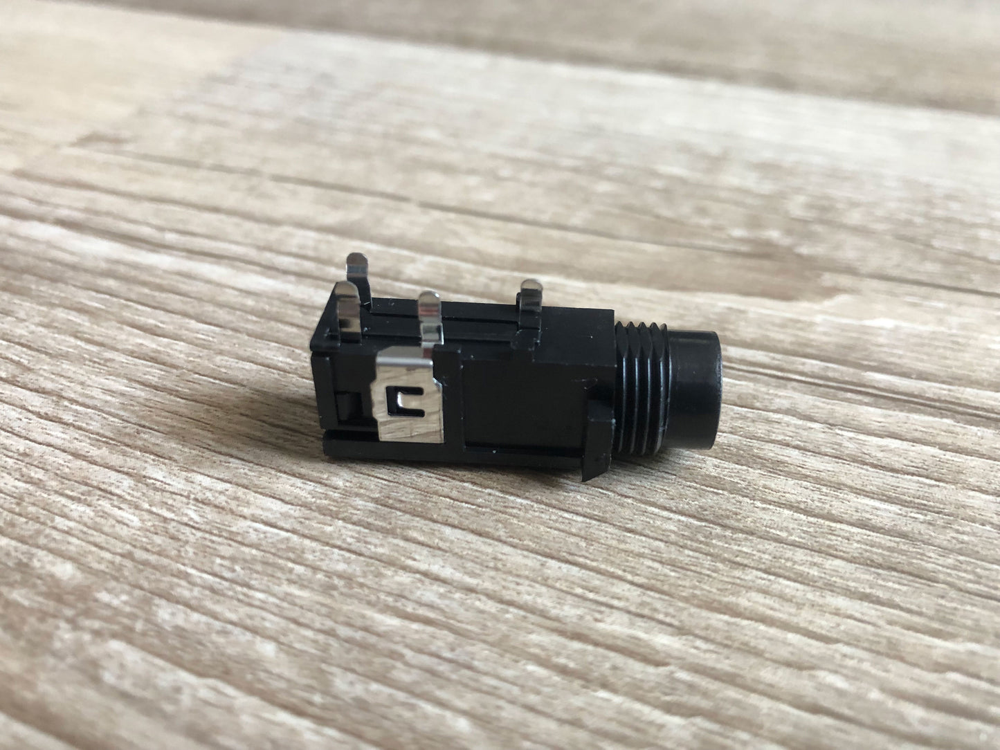 1/4 Inch TRS Phone Output Jack for Access Virus A, B, C, TI, TI2