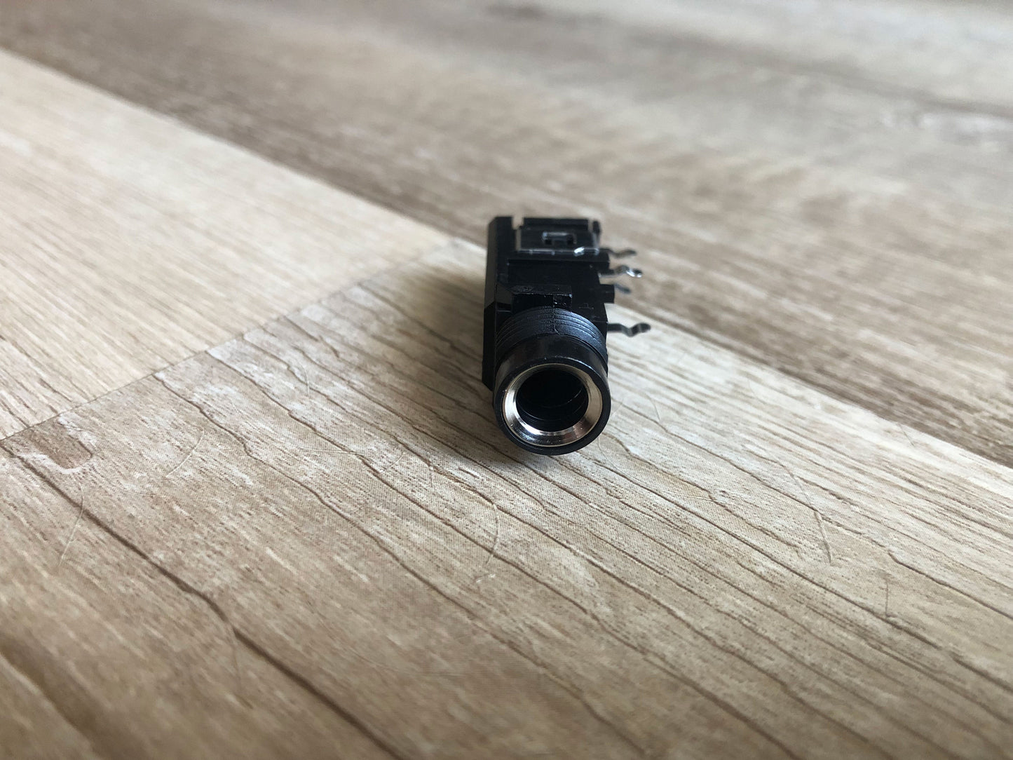 1/4 Inch TRS Phone Output Jack for Access Virus A, B, C, TI, TI2