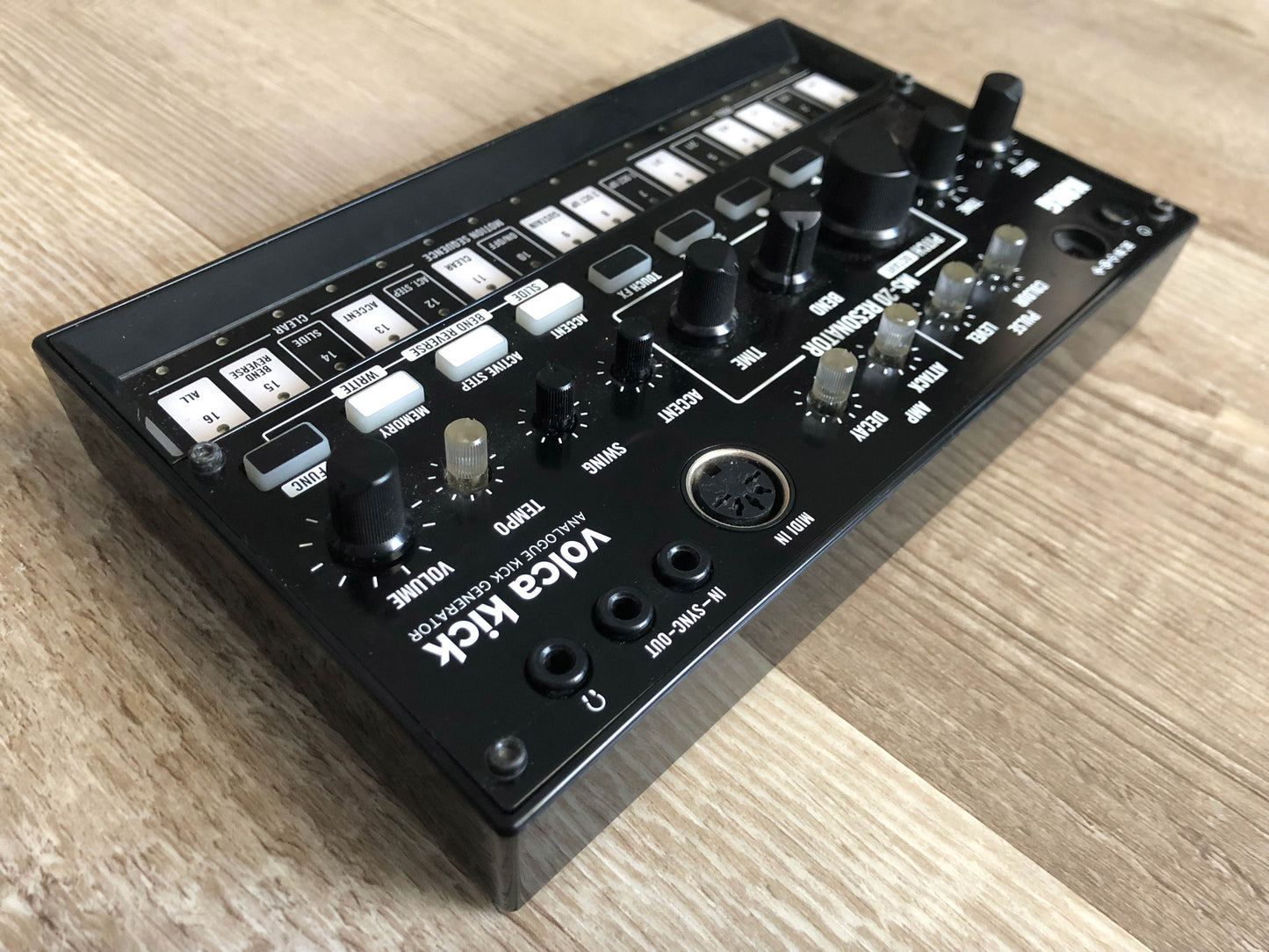 Korg Volca Kick Analog Kick / Bass Generator with Original Box