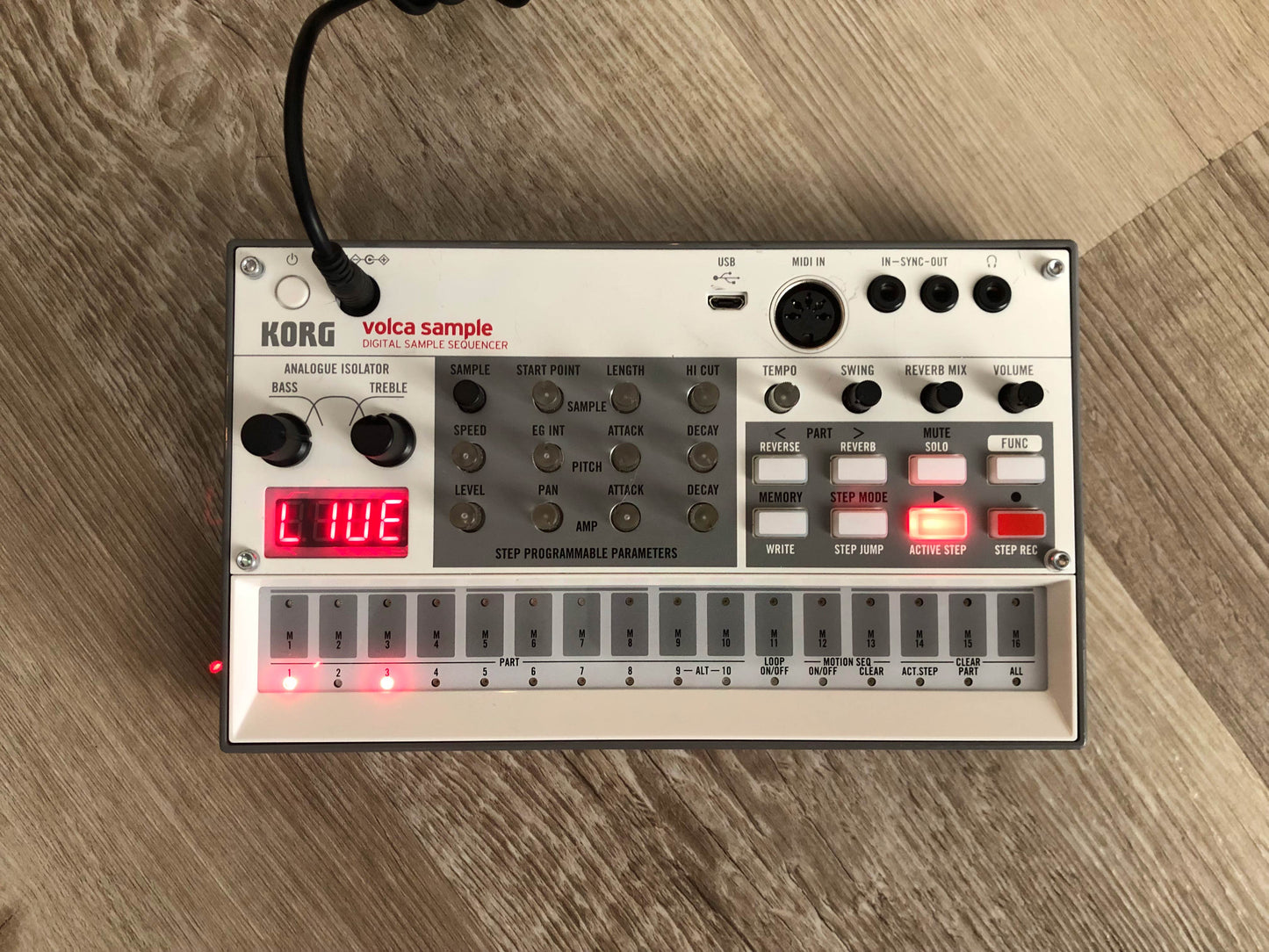 Korg Volca Sample 2 Digital Sample Sequencer w/ Power Supply
