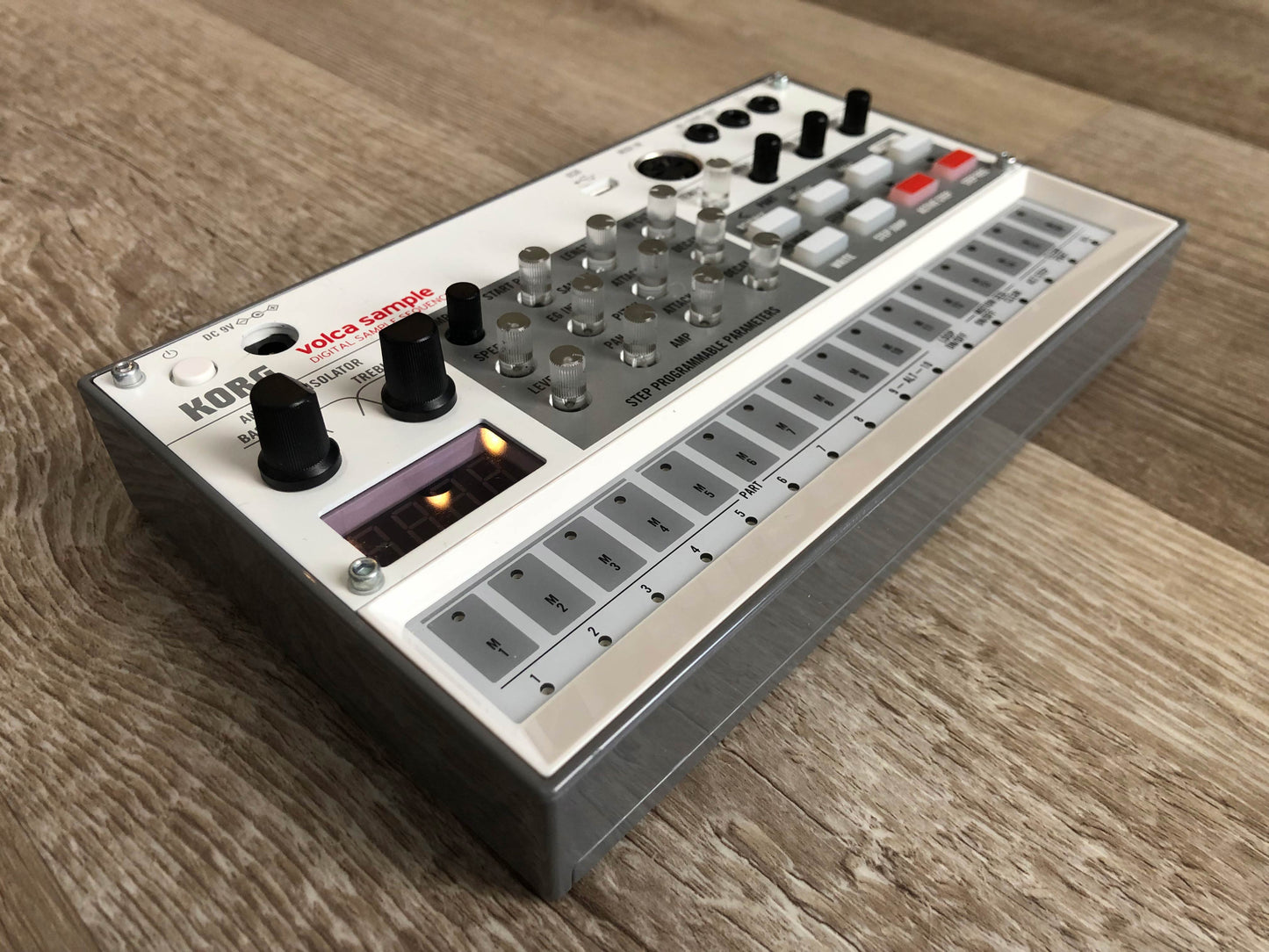 Korg Volca Sample 2 Digital Sample Sequencer w/ Power Supply