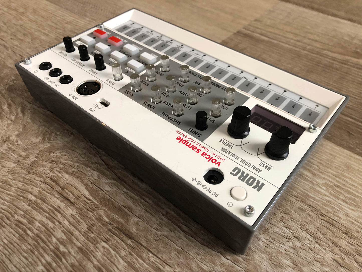 Korg Volca Sample 2 Digital Sample Sequencer w/ Power Supply