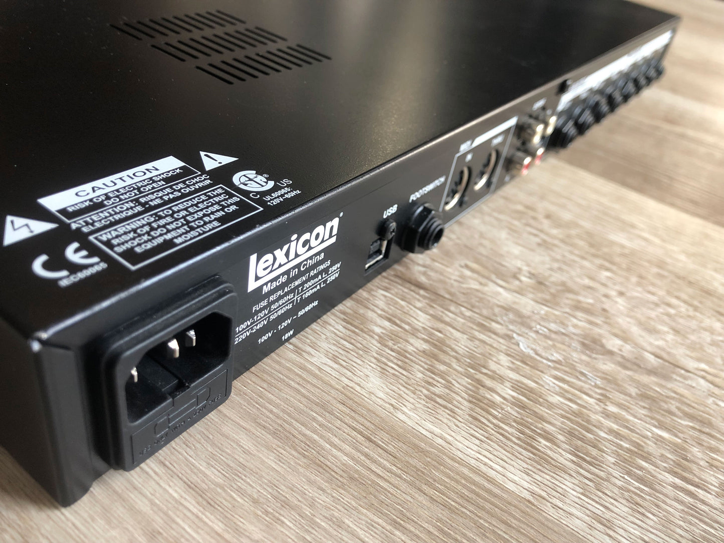 Lexicon MX400 Dual Stereo / Surround Rack Mount Reverb & FX Processor