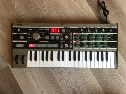 MicroKorg w/ Aftermarket Power Supply (no Mic)
