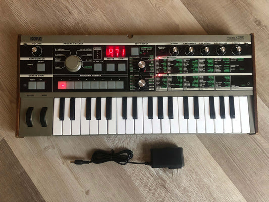 MicroKorg w/ Aftermarket Power Supply (no Mic)