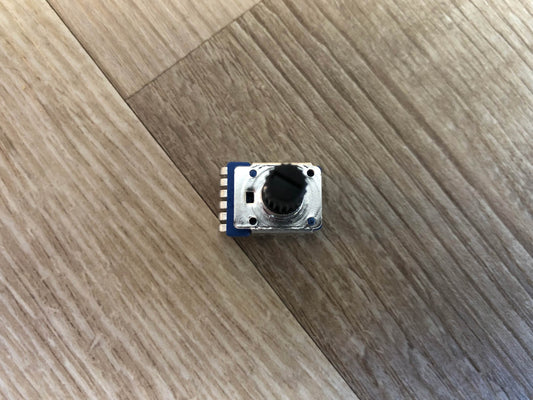 MicroKorg Volume Potentiometer