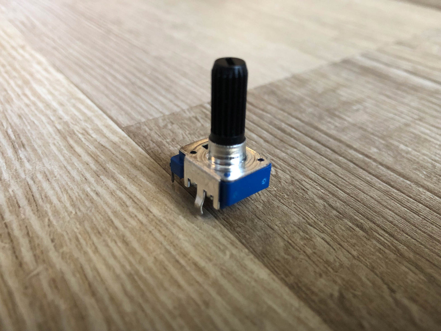 MicroKorg Volume Potentiometer