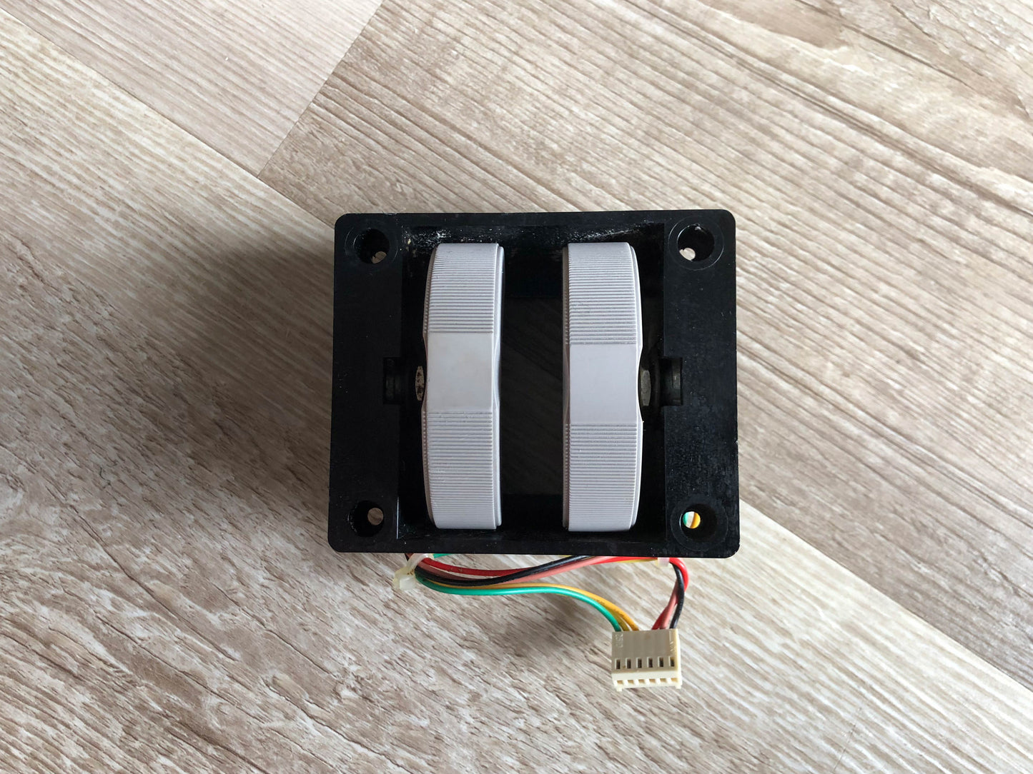 OEM Access Virus Pitch / Mod Wheel Assembly (TI Polar / TI2 Polar)