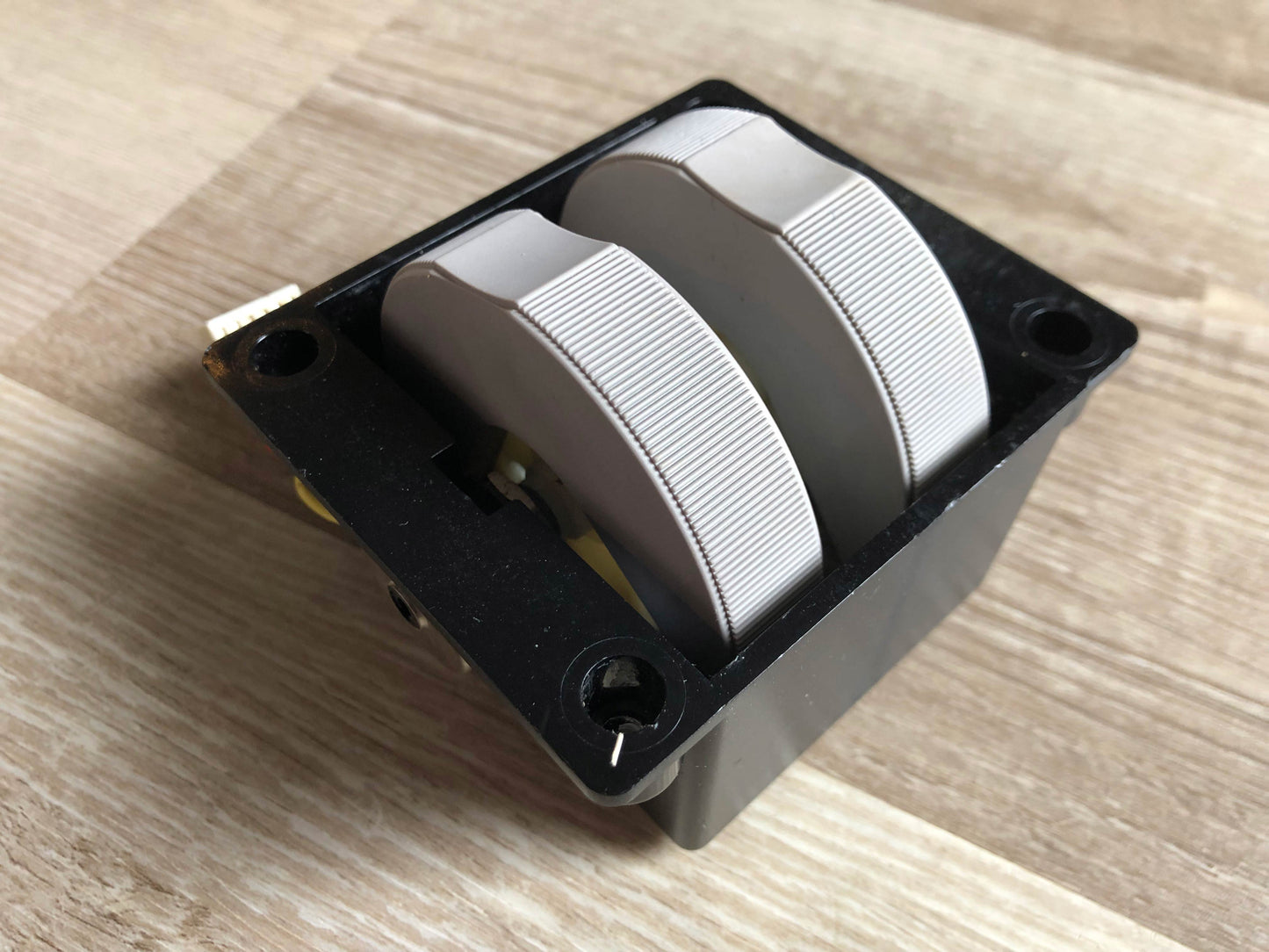 OEM Access Virus Pitch / Mod Wheel Assembly (TI Polar / TI2 Polar)