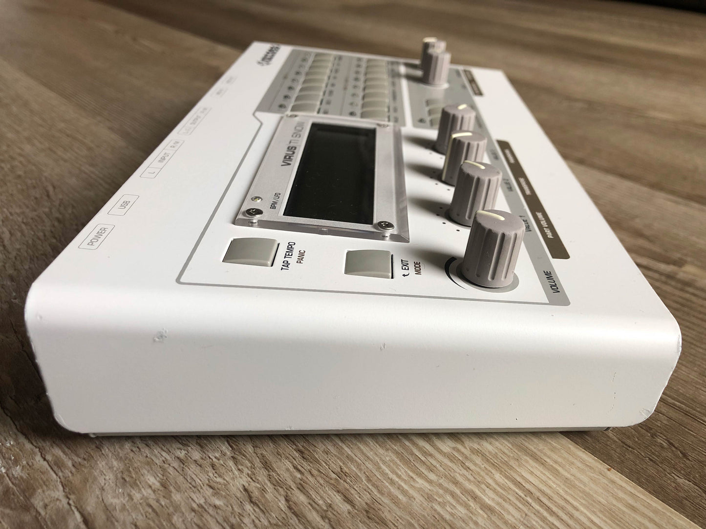 Access Virus TI Snow, All New Tacts & New Battery, w/ PSU + USB Cable